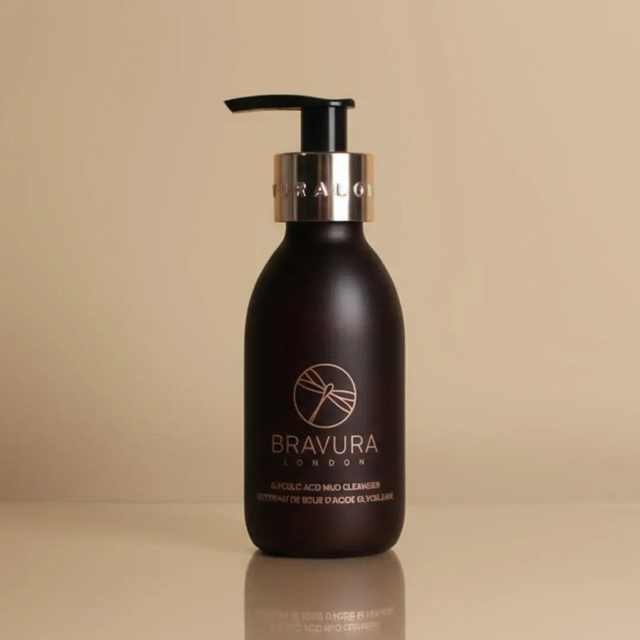 Hot Cloth Volcanic Mud Cleanser & Mask 150ml Bravuralondon.com